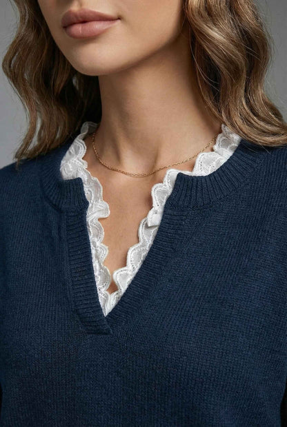 Elegant Feminine Blouse with Soft Fabric and Versatile Design - Jamota