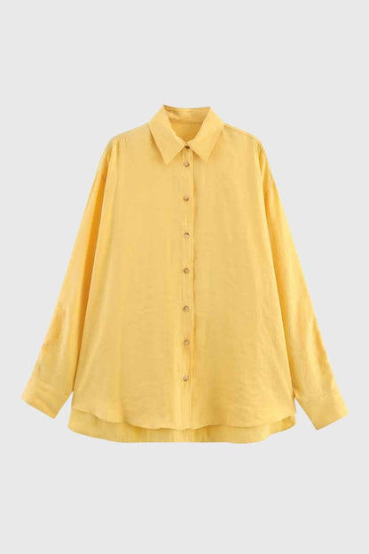 Elegant Relaxed Button Blouse with Soft Fabric and Versatile Fit - Jamota