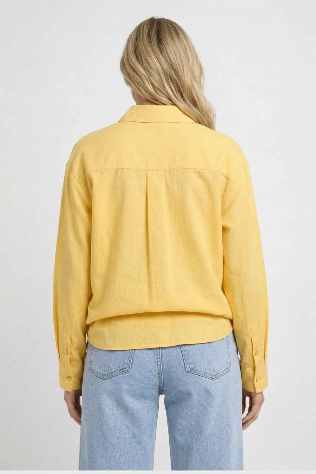 Elegant Relaxed Button Blouse with Soft Fabric and Versatile Fit - Jamota