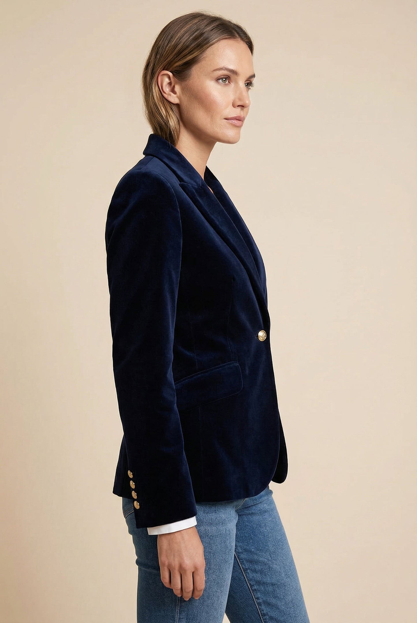 Elegant Structured Tailored Blazer | Professional Fit & Classic Design - Jamota