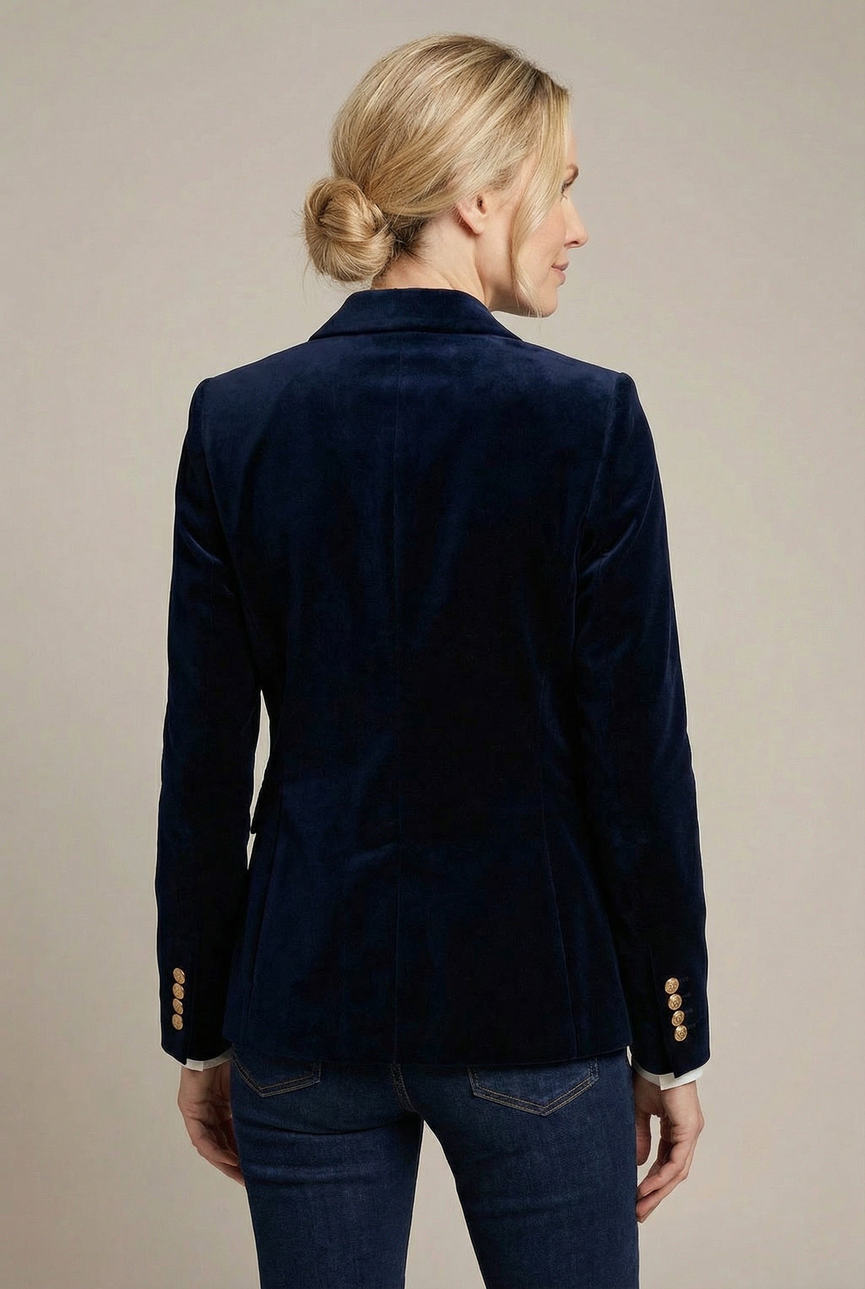 Elegant Structured Tailored Blazer | Professional Fit & Classic Design - Jamota