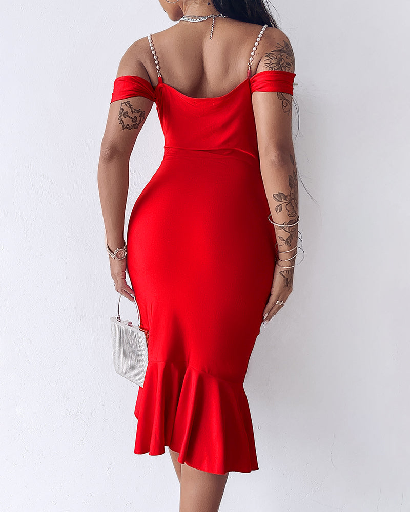 Chic Bodycon Cocktail Dress with Elegant Ruched Detailing - Jamota