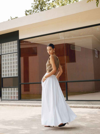 Stylish White Sleeveless Crop Top with Soft Fabric and Tailored Fit - Jamota