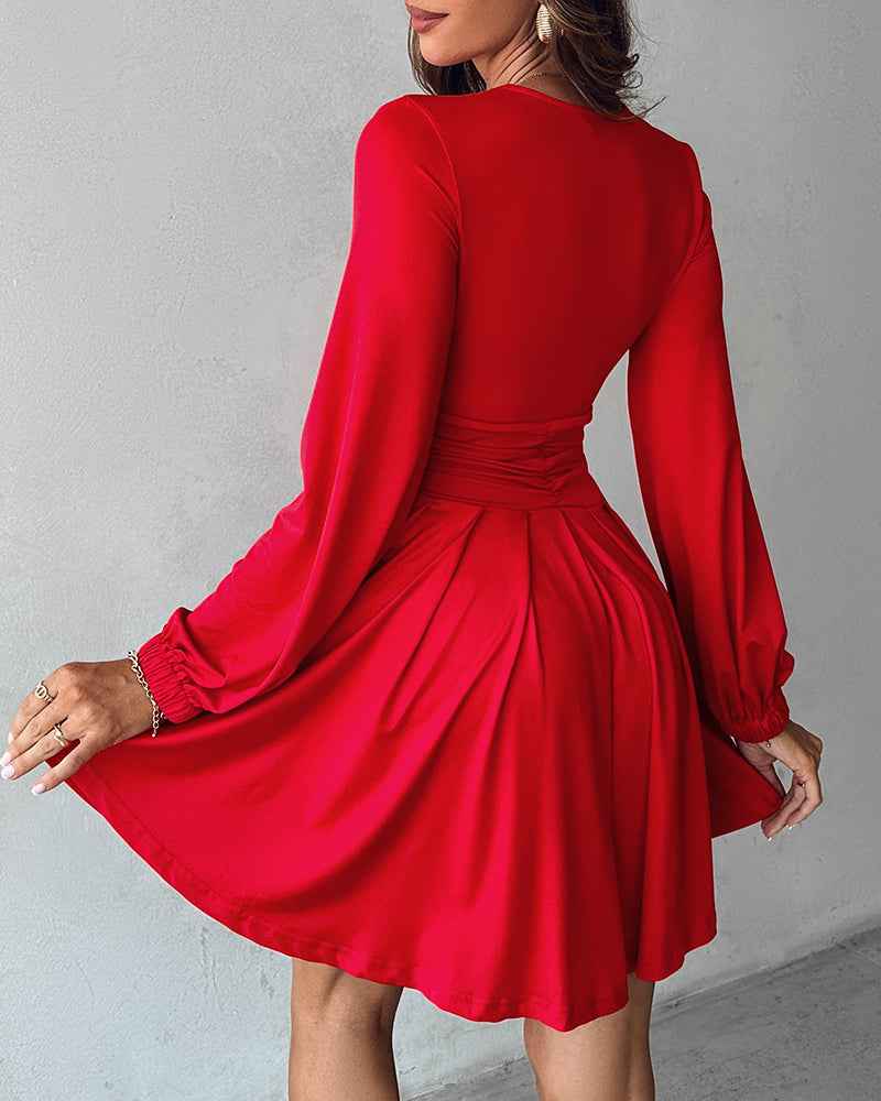 Stylish Flowy A-Line Party Dress with Elegant Sleeves & Pockets - Jamota