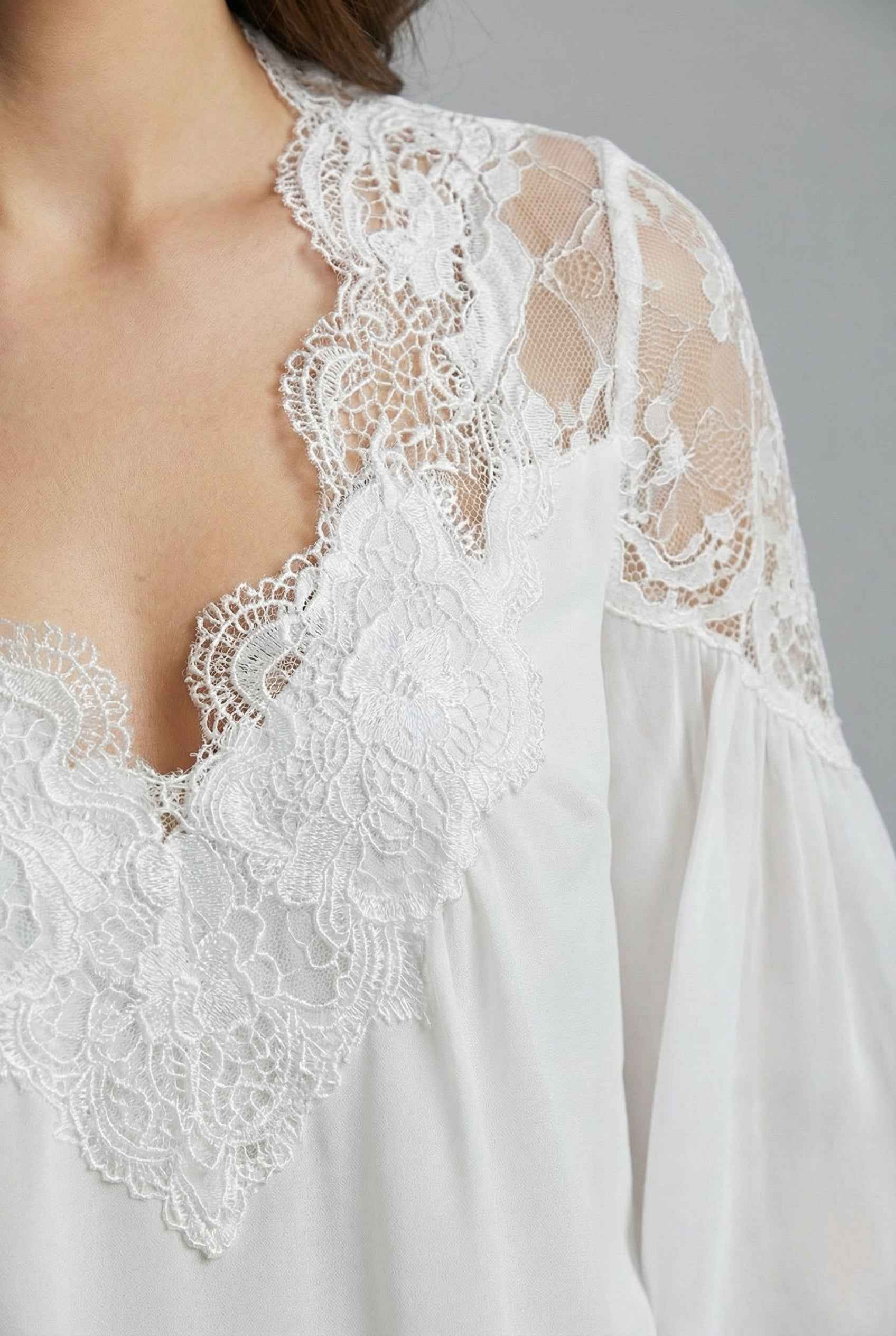 Elegant Airy Lace Collar Blouse - Professional Fit, Breathable Fabric - Jamota