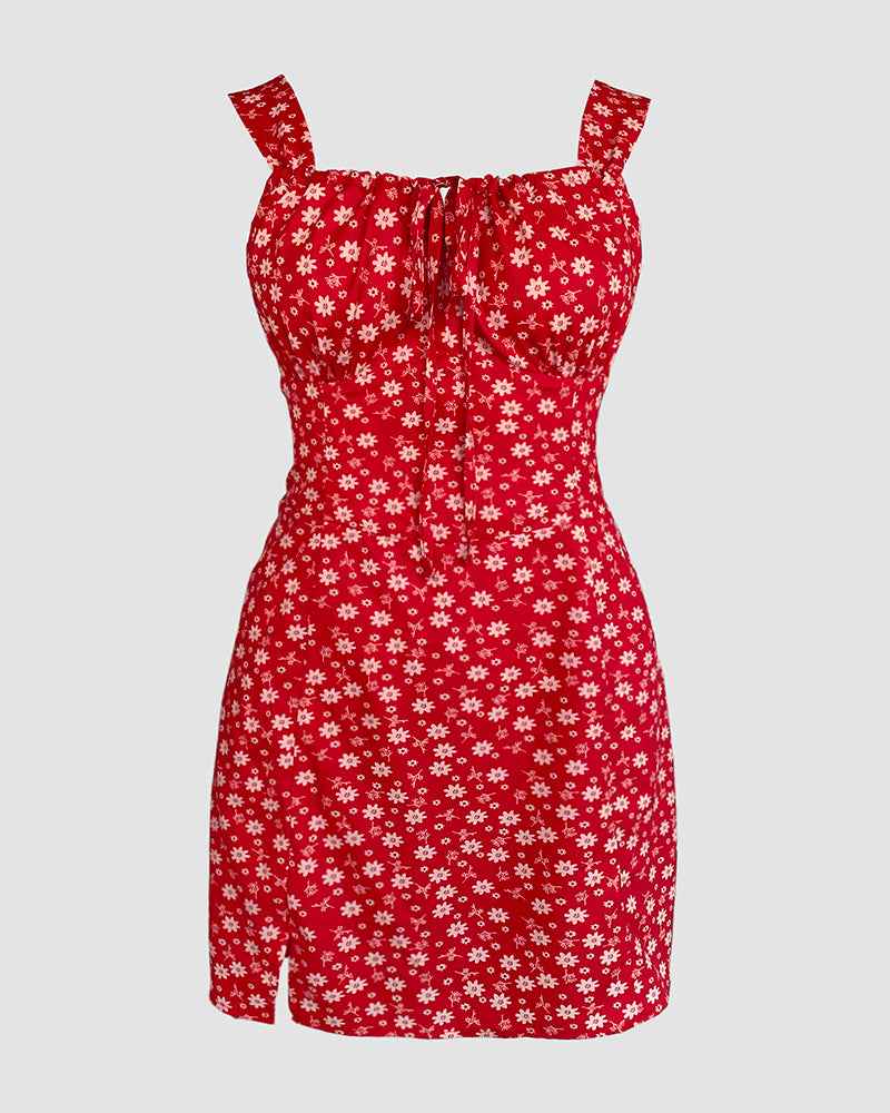 Stylish Floral Summer Romper with Adjustable Straps and Pockets - Jamota