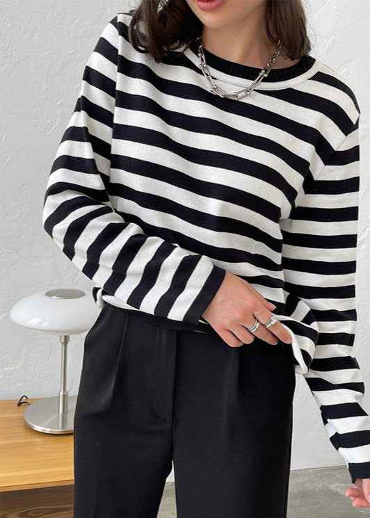 Stylish Black and White Striped Women's Top with Comfortable Fit - Jamota