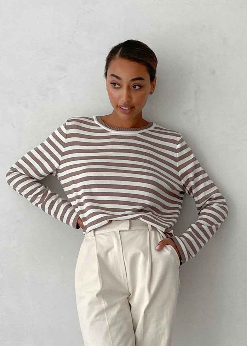 Stylish Black and White Striped Women's Top with Comfortable Fit - Jamota