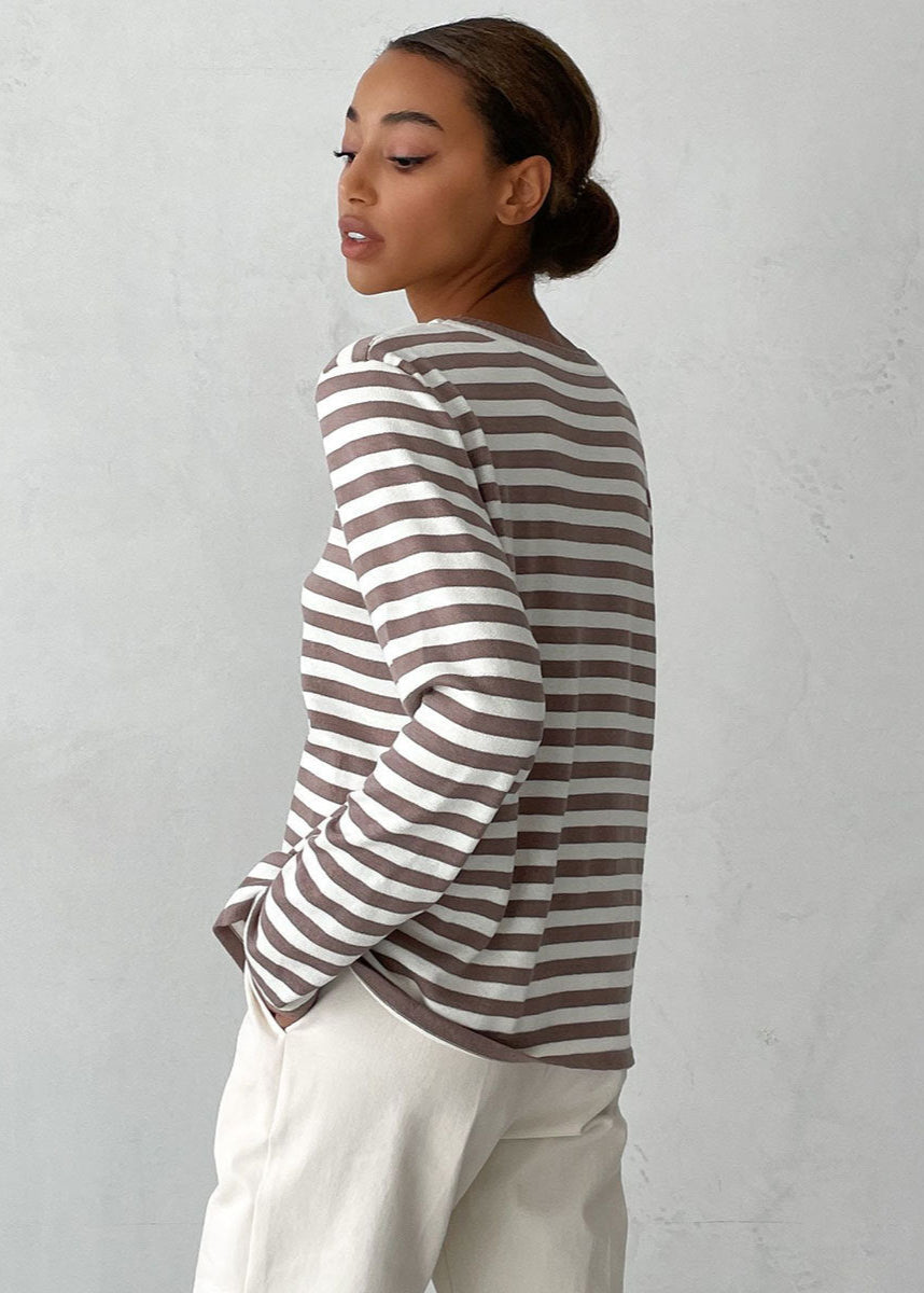 Stylish Black and White Striped Women's Top with Comfortable Fit - Jamota