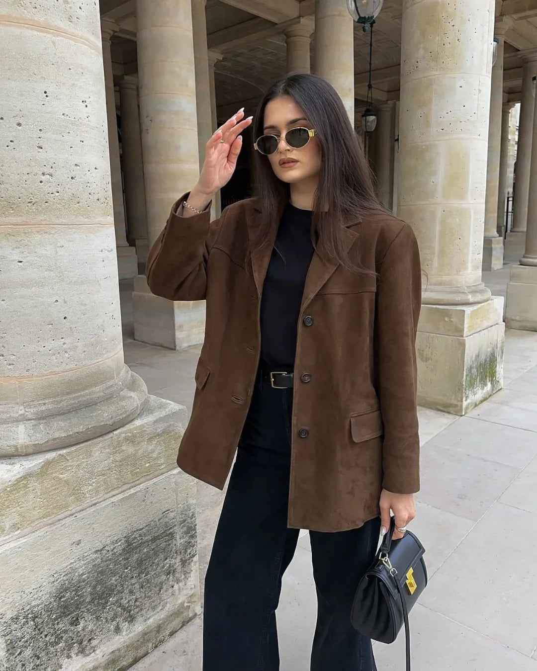 Elegant Brown Tailored Blazer with Padded Shoulders and Slim Fit - Jamota