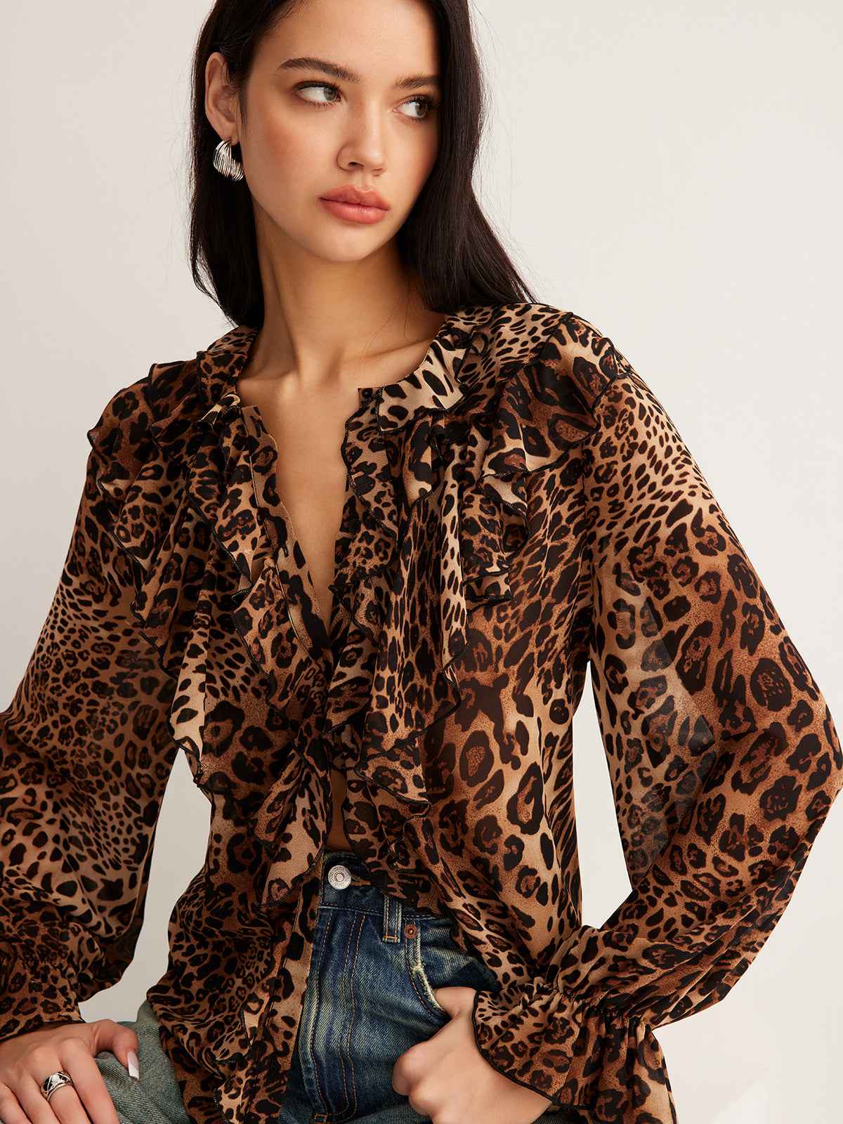 Elegant Lightweight Leopard Print Blouse with Short Sleeves & Breathab - Jamota