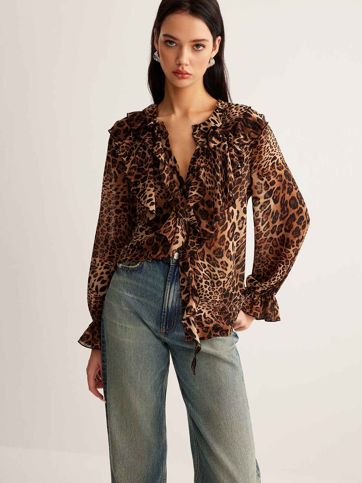 Elegant Lightweight Leopard Print Blouse with Short Sleeves & Breathab - Jamota