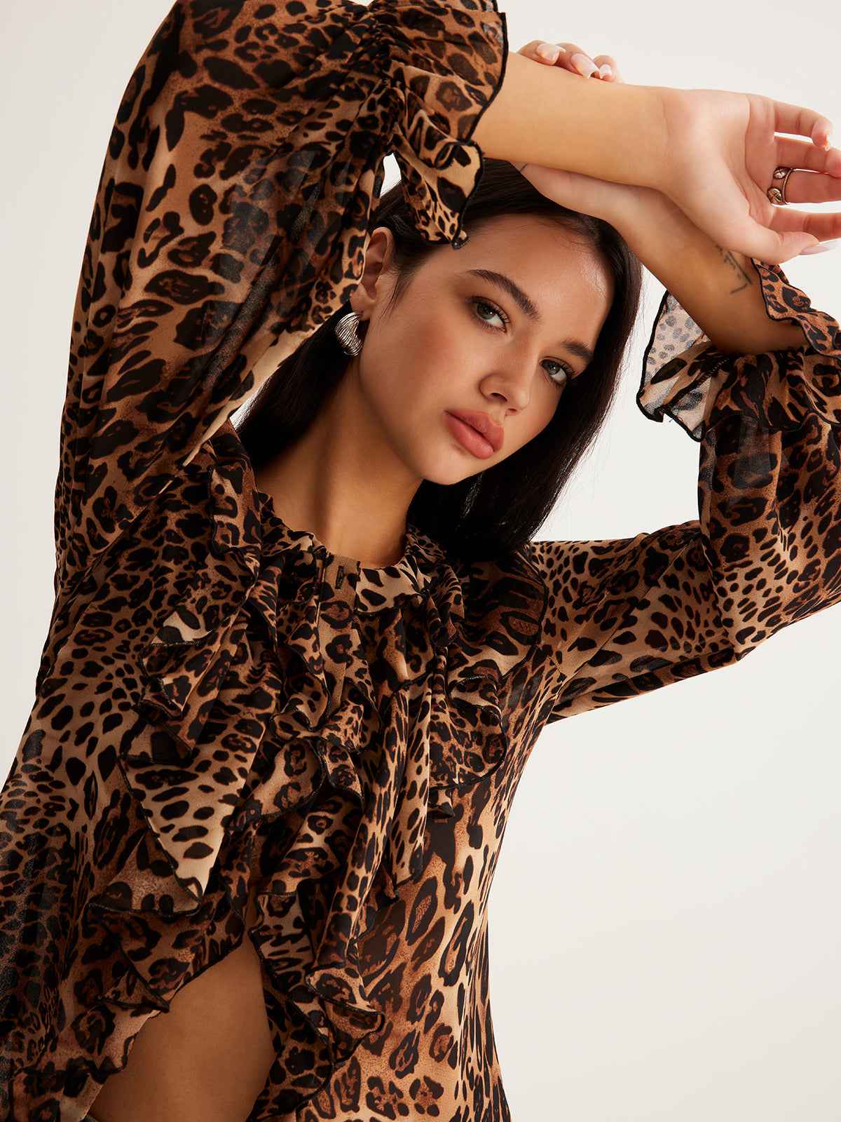 Elegant Lightweight Leopard Print Blouse with Short Sleeves & Breathab - Jamota