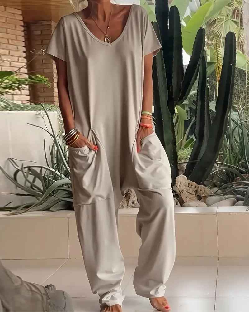 Cozy Casual Jumpsuit for Women with Adjustable Straps and Pockets