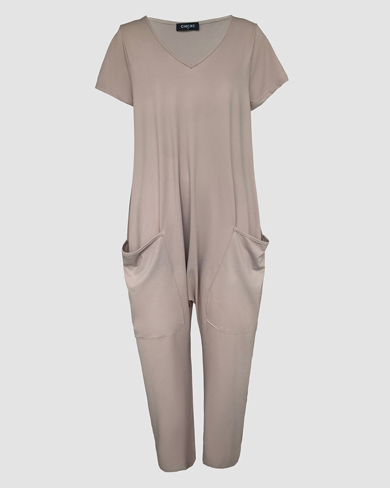 Cozy Casual Jumpsuit for Women with Adjustable Straps and Pockets