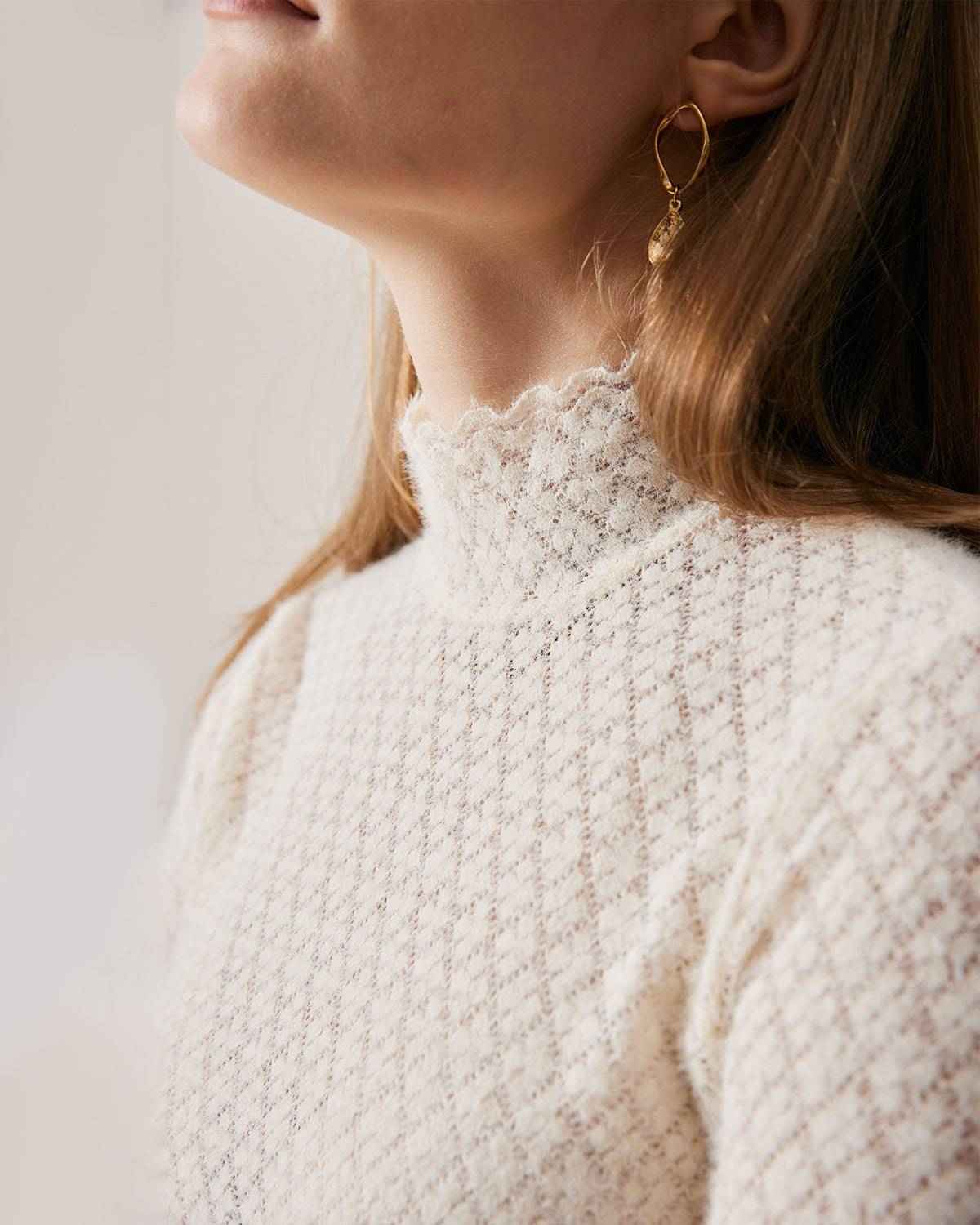 Chic Sheer Lace Blouse for Women with Elegant Detailing & Comfort Fit - Jamota
