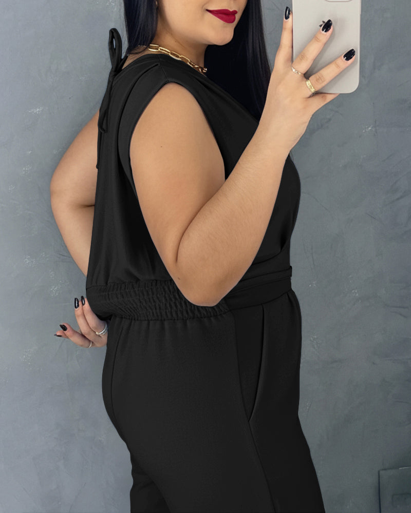 Elegant Chic Wide-Leg Jumpsuit with Pockets and Adjustable Straps - Jamota