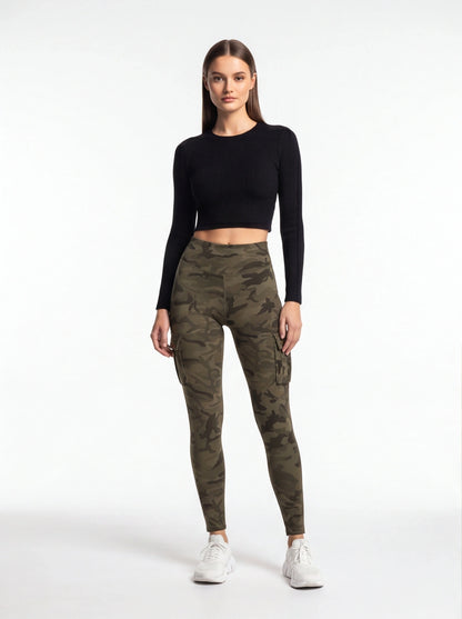 Trendy Camouflage High-Waist Leggings with Pockets and Stretch Fabric