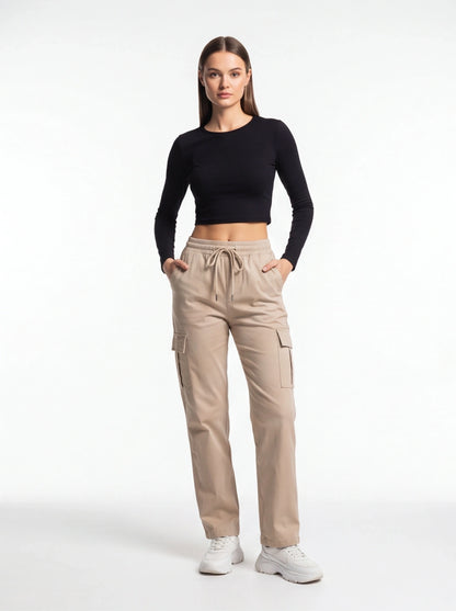Stylish High-Waist Black Cargo Trousers with Pockets and Stretch Fabri