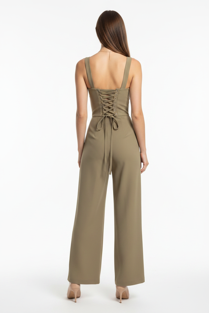 Elegant Black Women's Jumpsuit with Tailored Fit and Pockets - Jamota