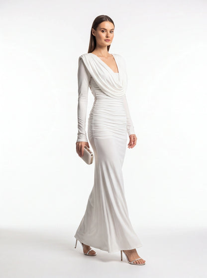 Elegant Backless Black Maxi Dress with Adjustable Straps & Flowing Sil
