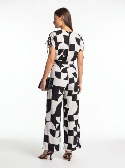 Stylish Geometric Casual Jumpsuit with Pockets and Adjustable Straps by Jamota One-Pieces Jumpsuits & Rompers