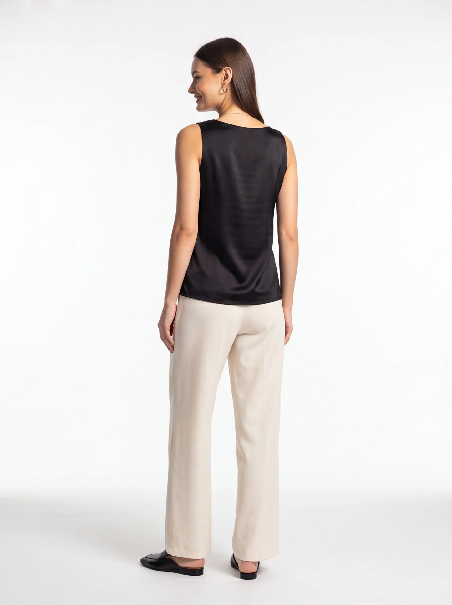 Chic Lightweight Draped Tank Top with Elegant Flow and Versatile Style