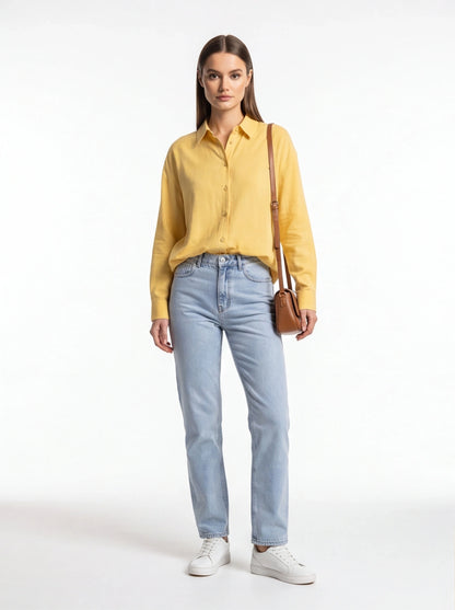 Elegant Relaxed Button Blouse with Soft Fabric and Versatile Fit