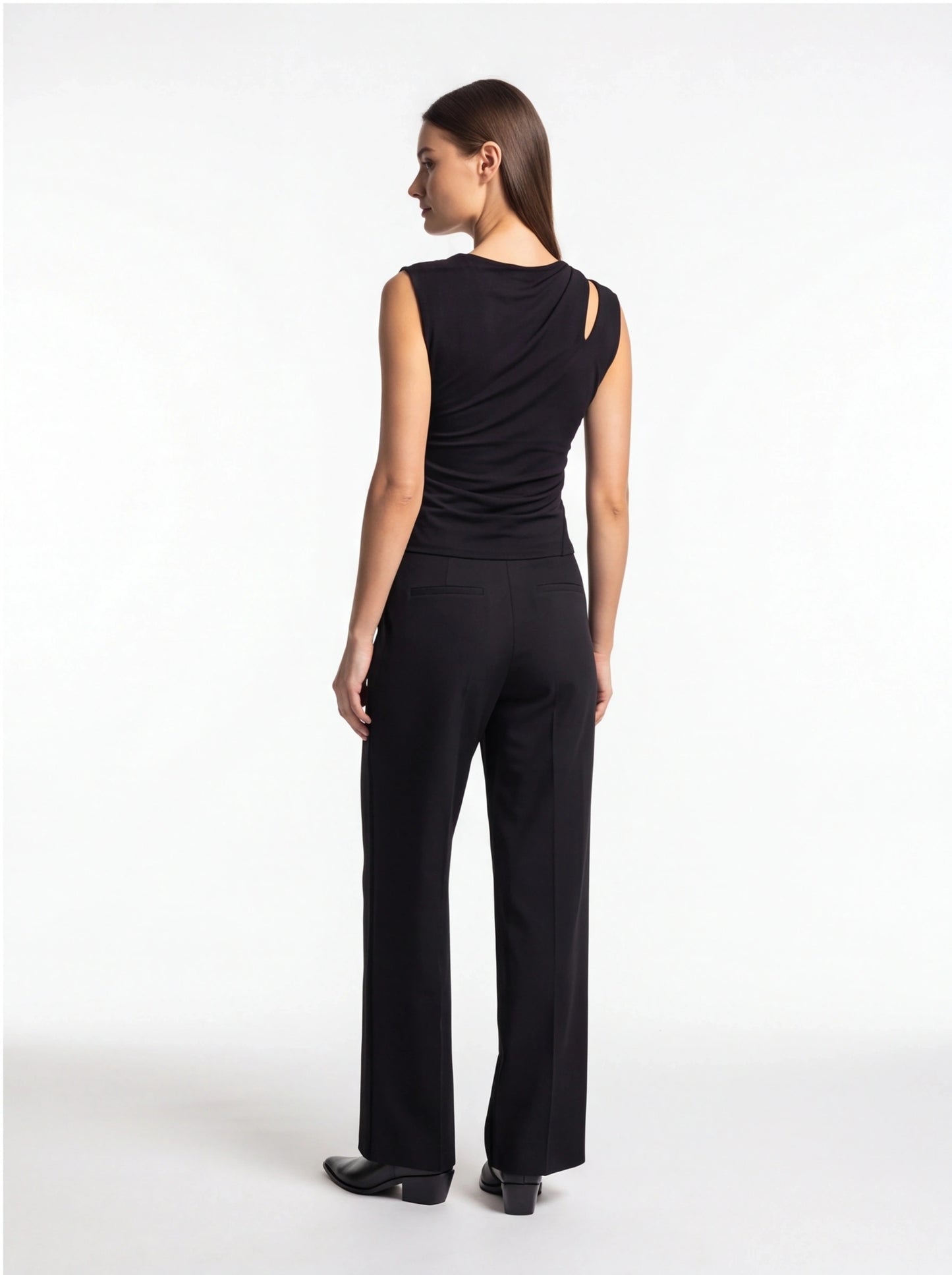 Chic Asymmetrical Women's Top with Elegant Design and Versatile Fit