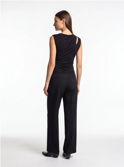 Chic Asymmetrical Women's Top with Elegant Design and Versatile Fit
