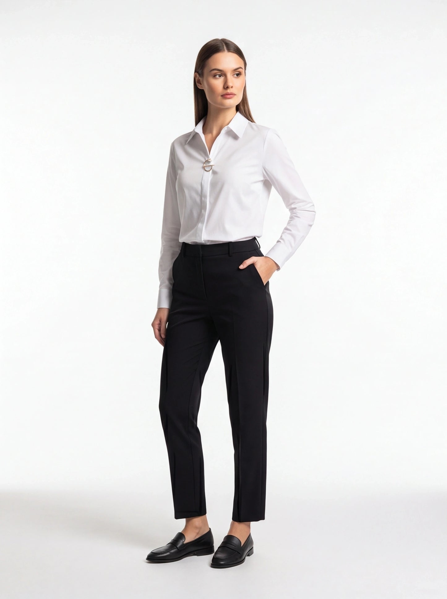 Chic Minimalist Long Sleeve Blouse with Soft Fabric and Tailored Fit