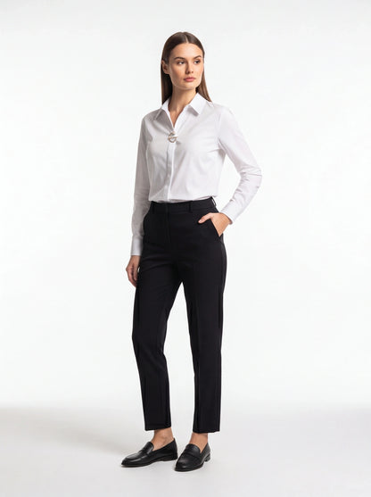 Chic Minimalist Long Sleeve Blouse with Soft Fabric and Tailored Fit