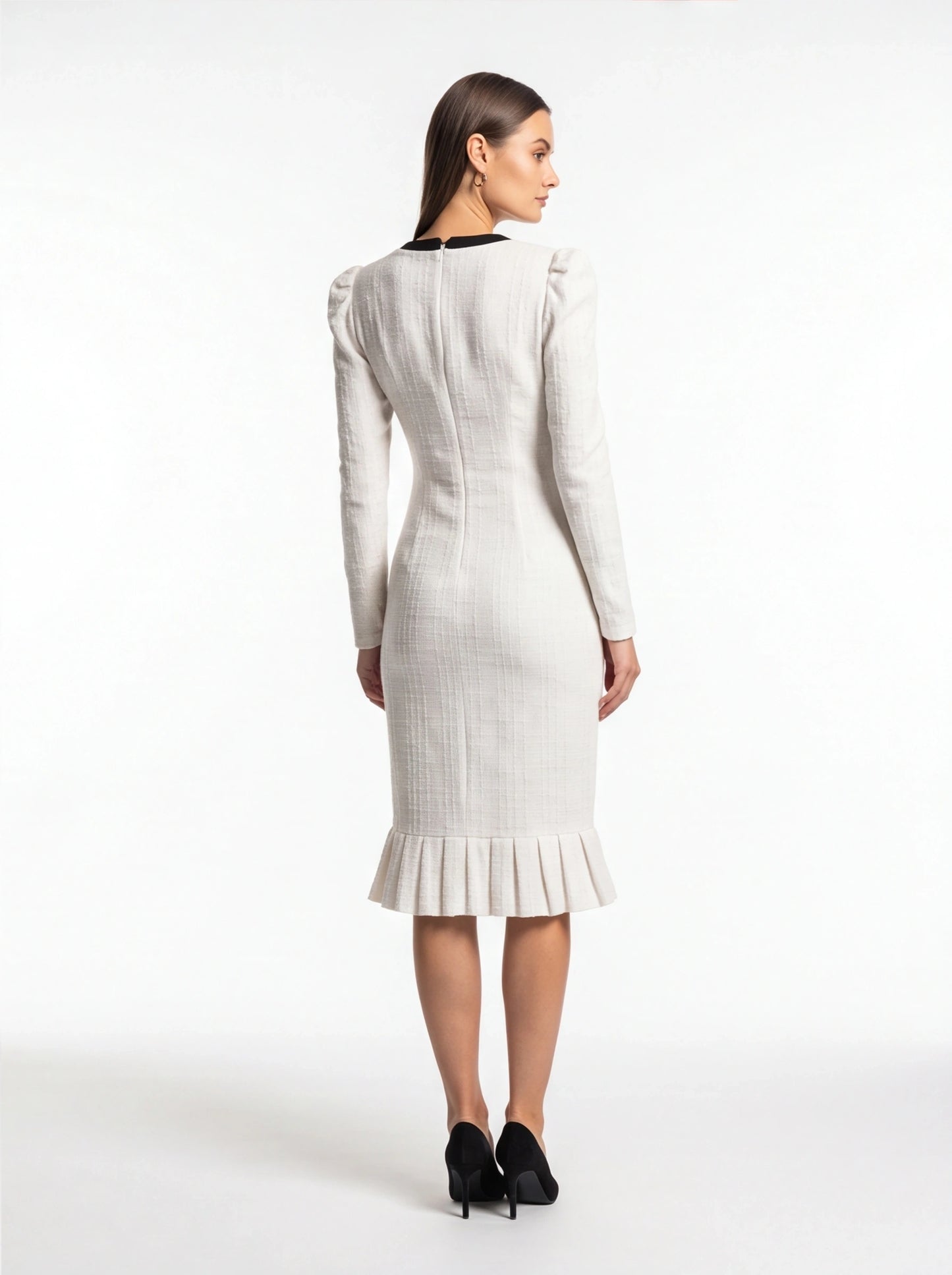 Elegant Midi Formal Dress with Pockets and Sleeveless Design