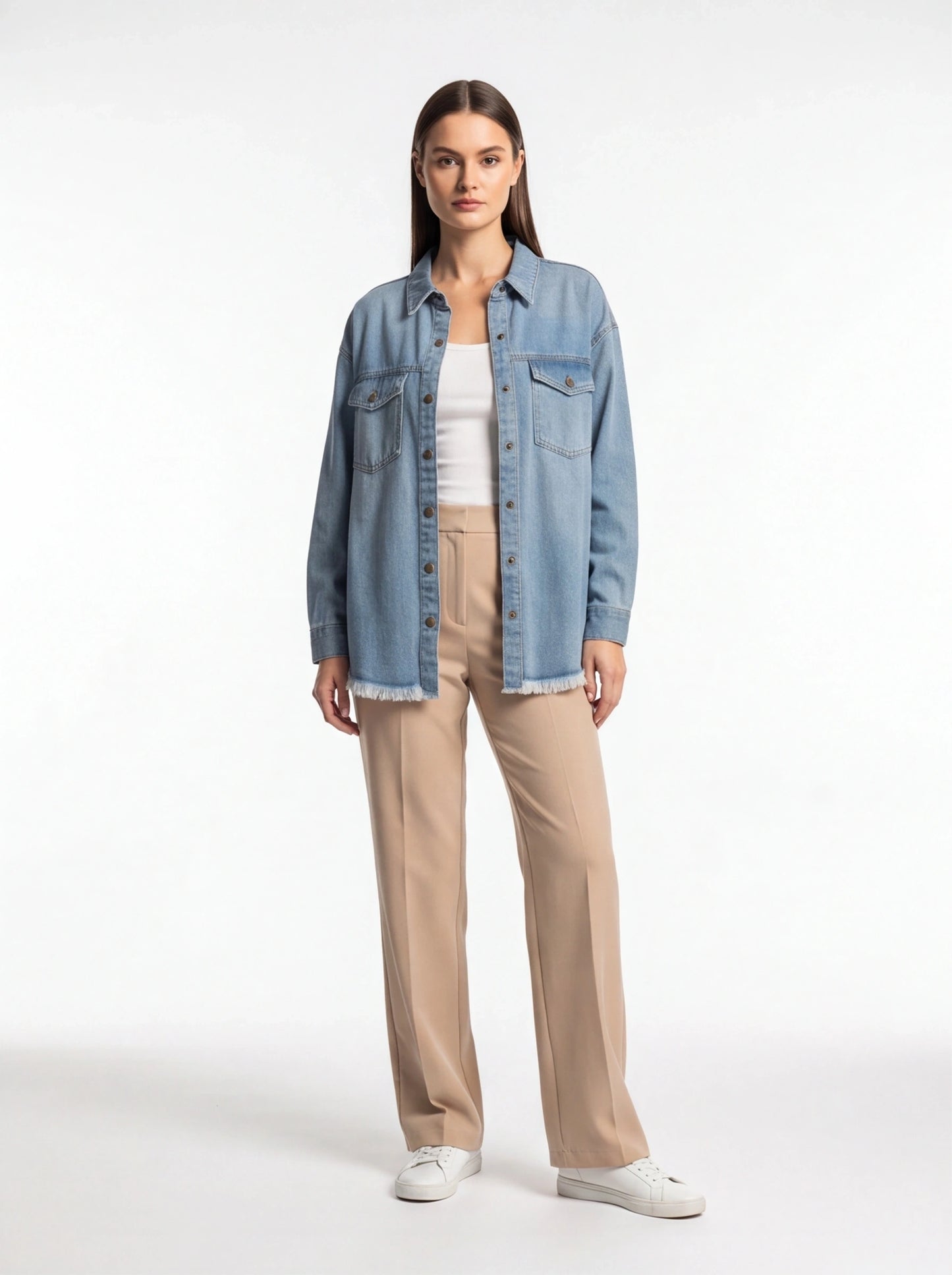 Stylish Relaxed Denim Blouse with Button Details and Soft Fabric