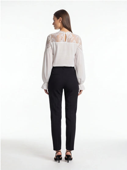 Elegant Airy Lace Collar Blouse - Professional Fit, Breathable Fabric
